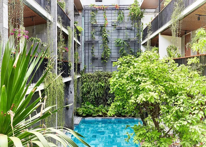 Tam House Villa Hotel
