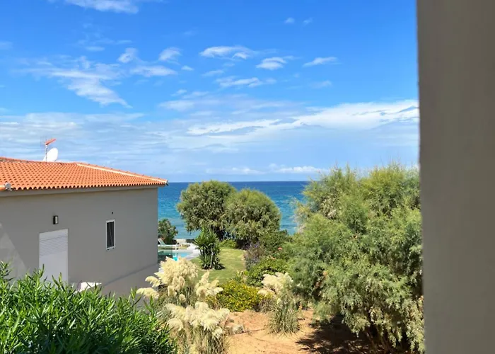 Iolkos Apartments