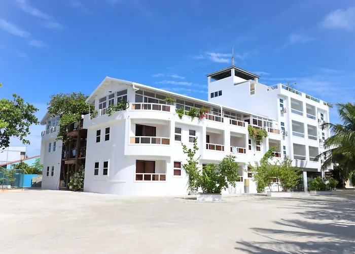 Rashu Hiyaa Hotel Dhiffushi
