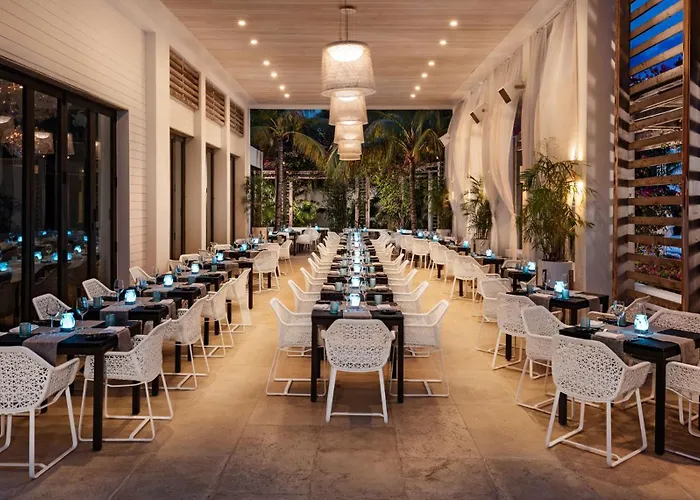 Wymara Resort & Villas Grace Bay