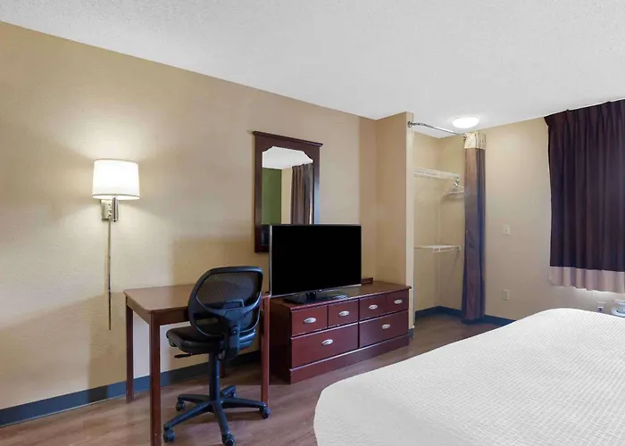 Extended Stay America Suites - Detroit - Metropolitan Airport