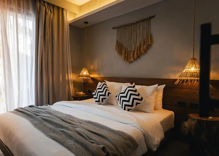 Isla Amara Resort
