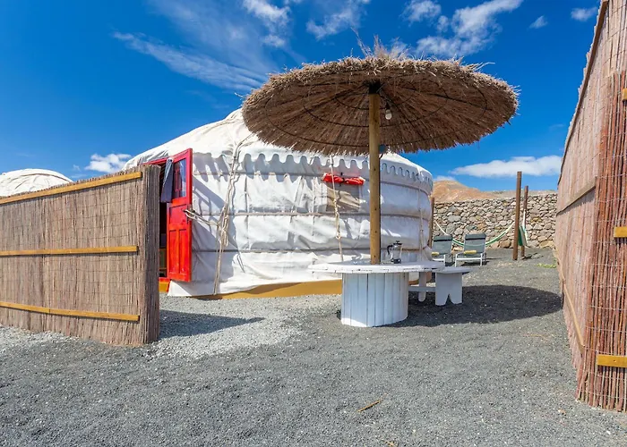 Finca De Arrieta Village - Yurts And Stone Cottages - Shared Pool - Walking Distance To Arrieta Beach - Off Grid Tabayesco