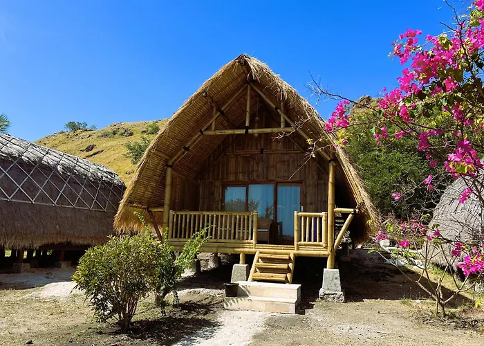 Komodo Resort Sebayur