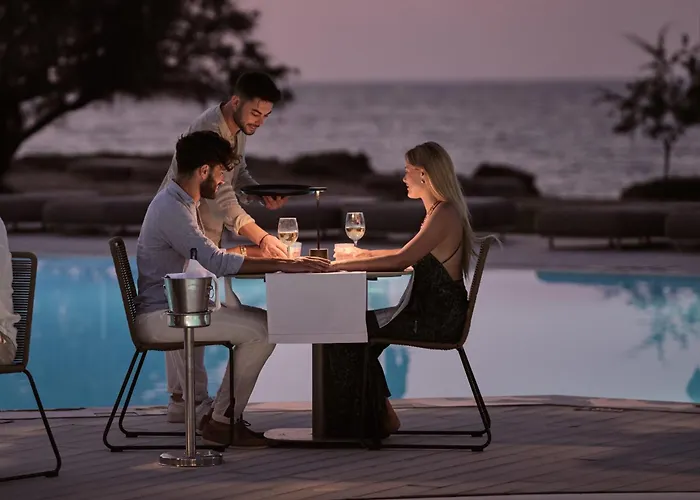 The Bay Hotel & Suites Vasilikí