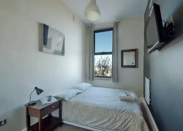 Six Degrees Boutique Hotel