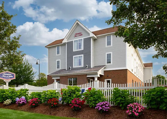 Hampton Inn & Suites - Cape Cod / West Yarmouth