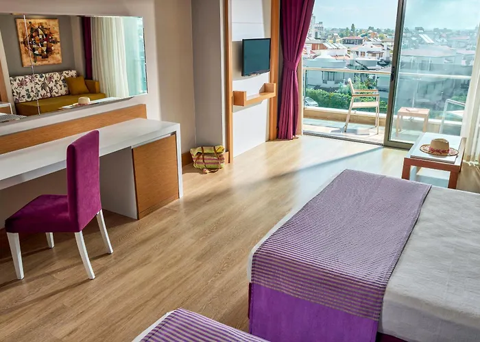 Hotel Tui Magic Life Jacaranda Side