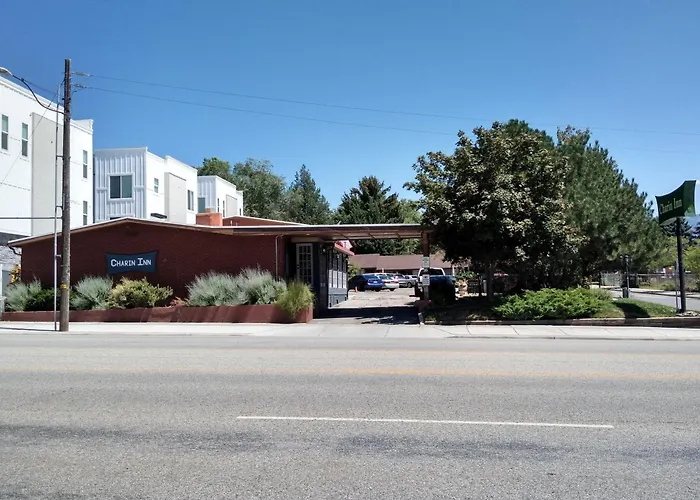 Charin Inn