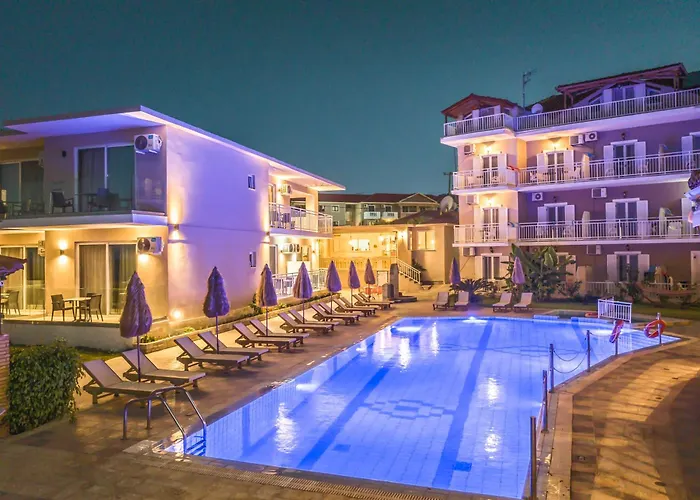 Amoudi Studios Apartments Hotel
