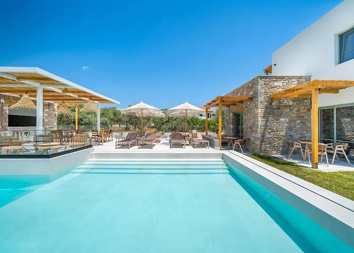 Azzure Luxury Suites