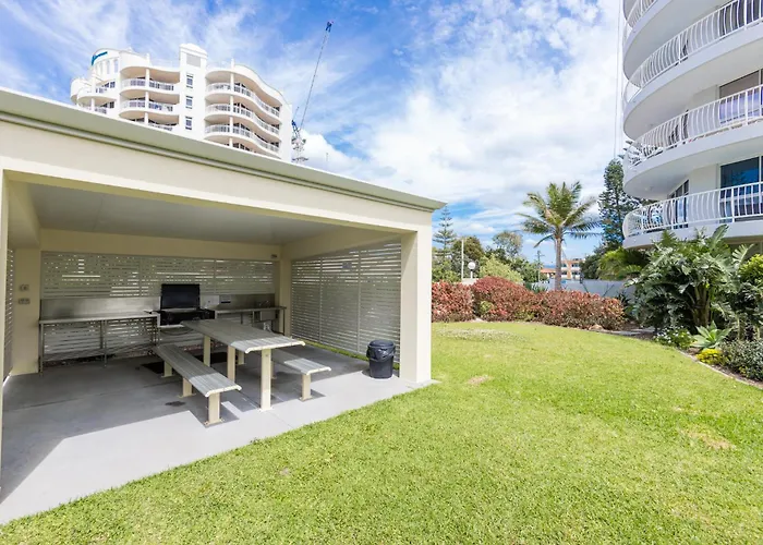 Burleigh Surf Apartments