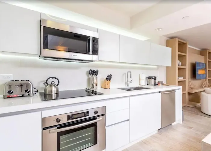 1 & Homes Miami Beach Oceanfront Residence Suites By Joe Semary