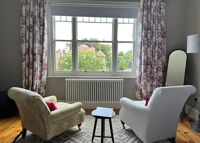 The Knowle At St Leonards