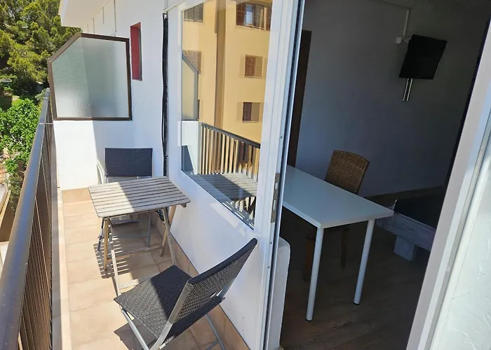 Seven Hostal