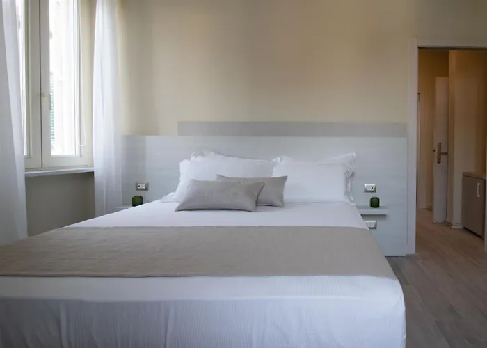 Doride Suites Boutique Hotel Marina Di Carrara