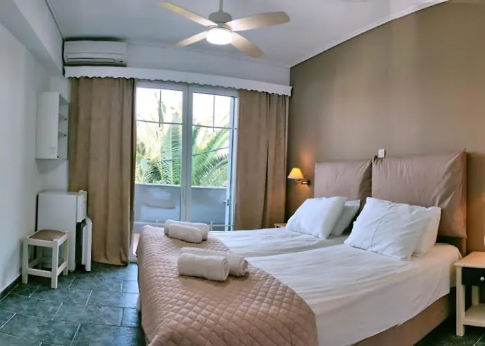 Blue Star 2 Hotel Pyrgi Thermis