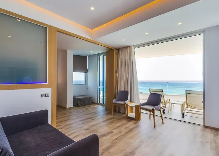 Vrissaki Beach Hotel Protaras
