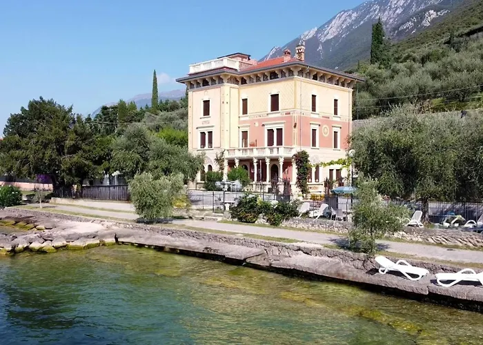 Villa Torre - Atmosfera Romantica Brenzone sul Garda