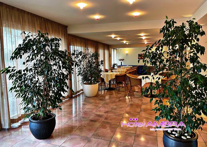 Hotel Ambra - Fronte Mare - Vicinissimi Al Centro Milano Marittima