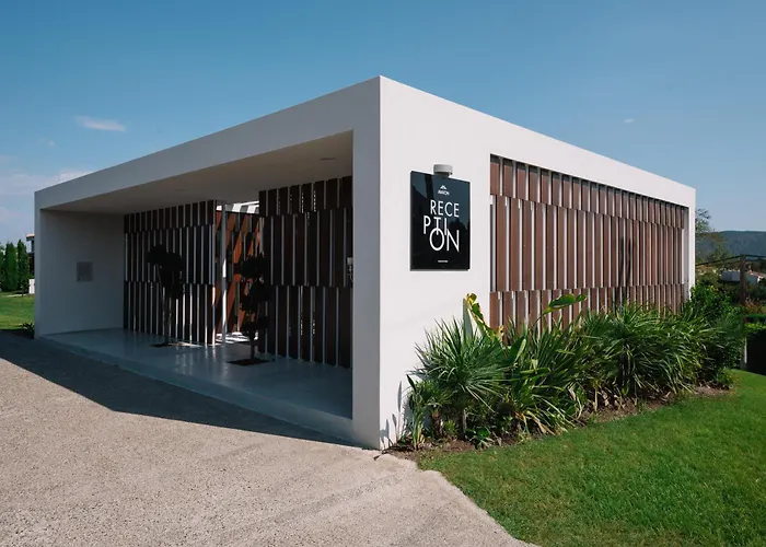Avaton Luxury Beach Resort - Relais & Chateaux Uranópolis