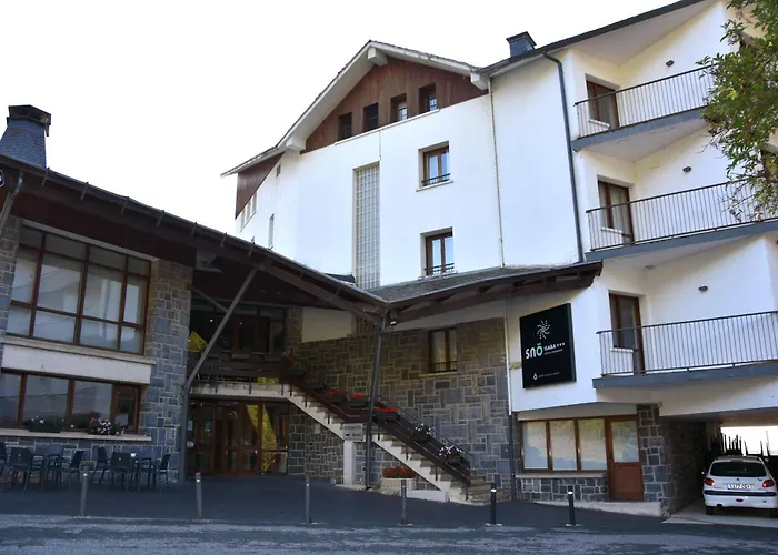 Hotel y Apartamentos SNÖ Isaba
