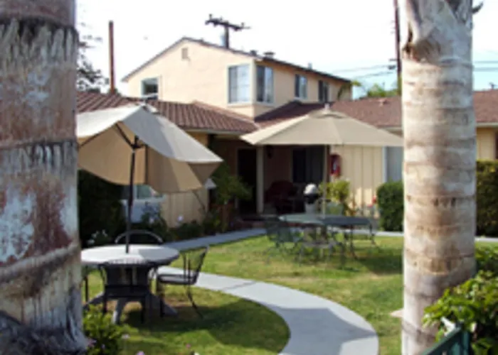 Oasis Inn And Suites
