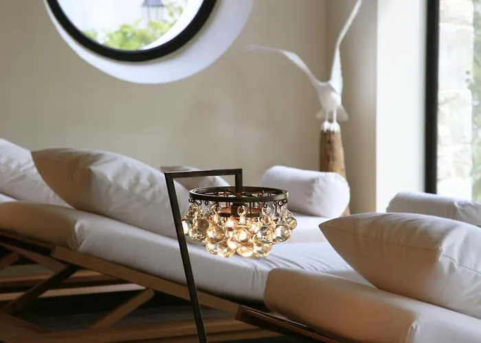 Le Clos Saint-Martin Hotel & Spa
