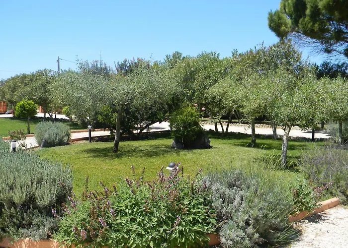 Is Benas Country Lodge San Vero Milis