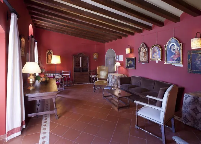 Parador De Cardona