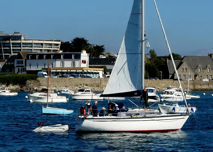 Logis Hotel Bellevue Roscoff