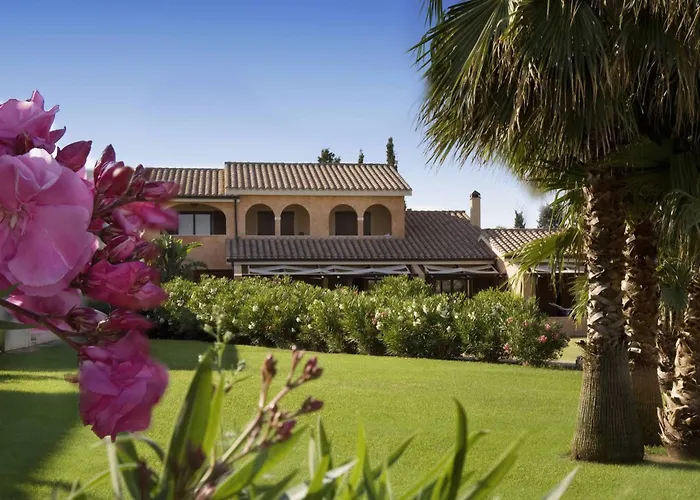 Lantana Resort Hotel&Apartments Pula