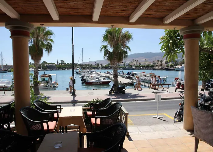 Astron Hotel Cos