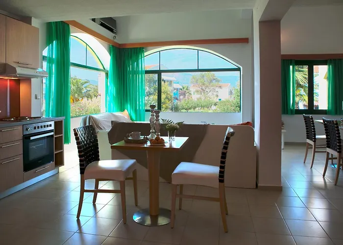 Govino Bay Aparthotel Gouvia