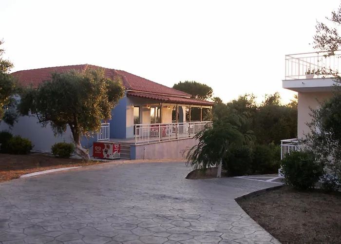Kastro Beach Hotel