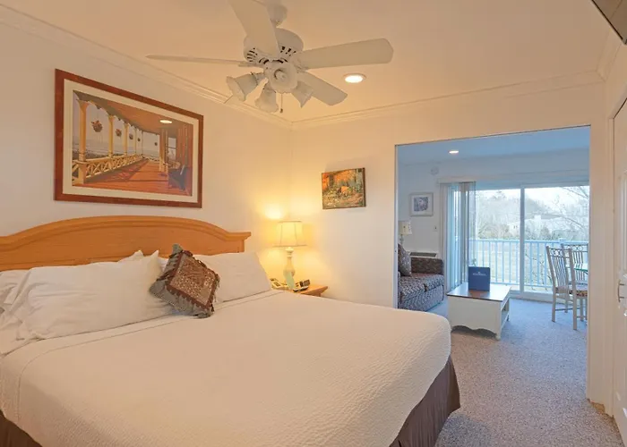 East Hampton House Resort