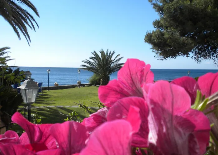 Arathena Rocks Hotel Giardini-Naxos