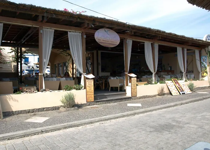 Levante Beach Hotel Kamári