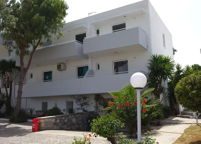 Blue Nest Hotel Tigaki