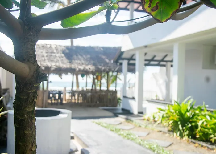 Bed and Breakfast Sailors' Bay Hikkaduwa