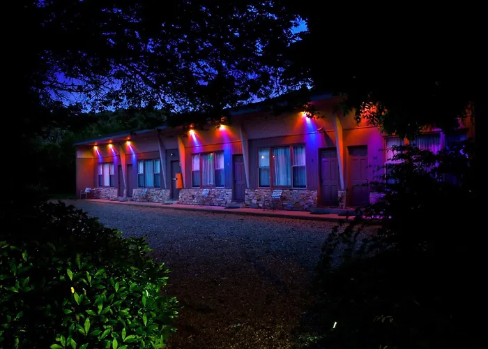 Buffalo Motel And Country Retreat
