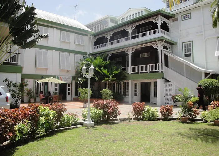 Cara Lodge Hotel