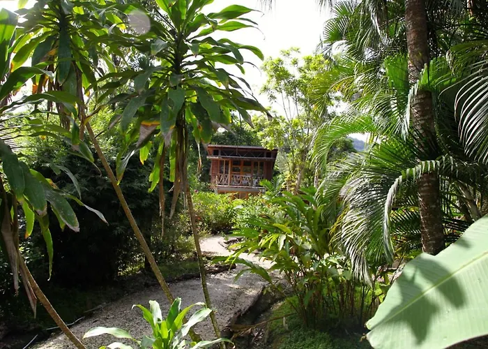 Acajou Hotel