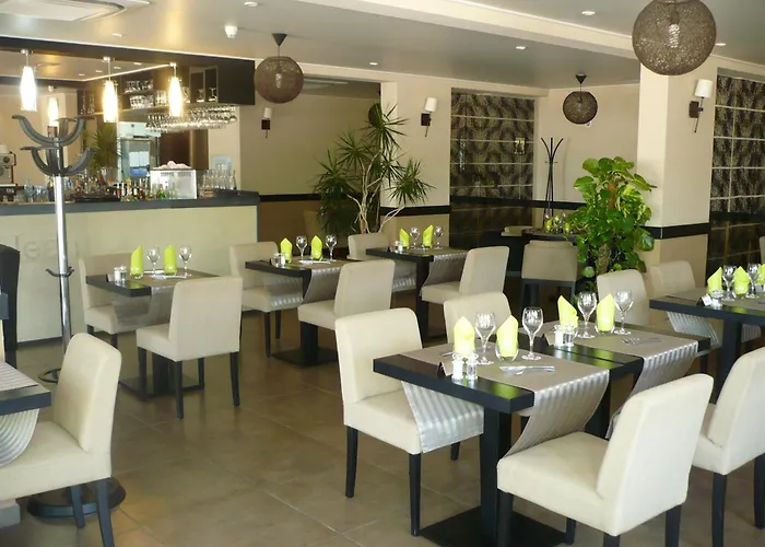 Hotel & Restaurant Le Saint Jean Cargèse
