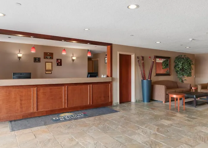Days Inn & Suites By Wyndham Cochrane