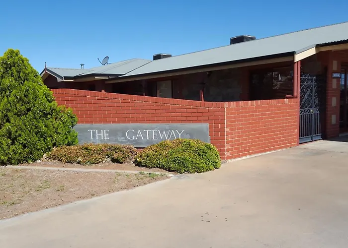 Gateway Motor Inn