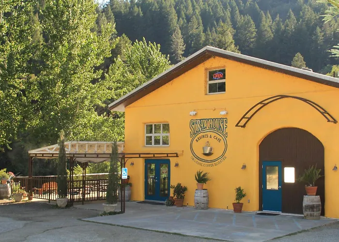 Strawhouse Resorts