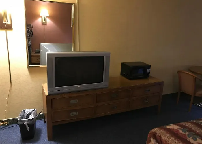 Economy Inn