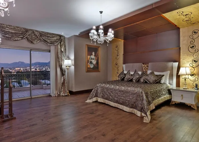 Cratos Premium Hotel Casino & Spa Kazaphani