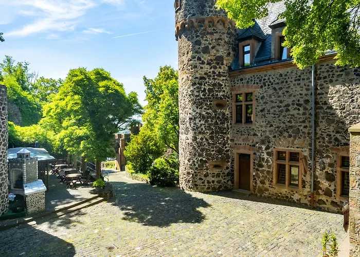 Hotel Burg Staufenberg